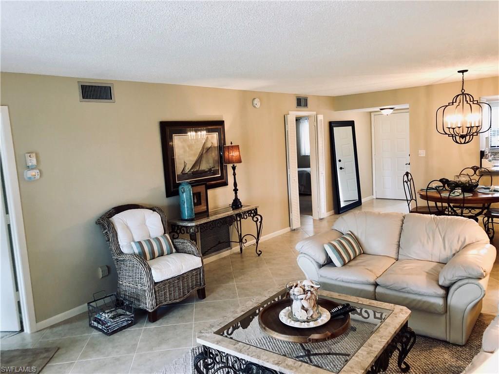 AUGUSTA COURT - Residential