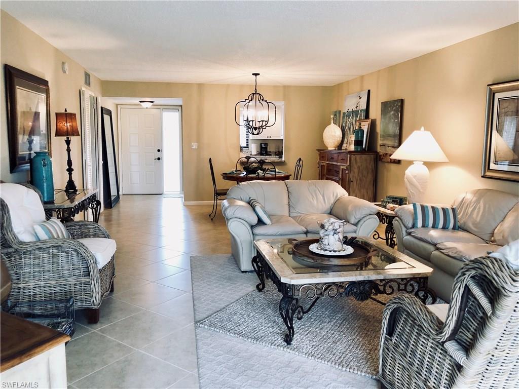 AUGUSTA COURT - Residential