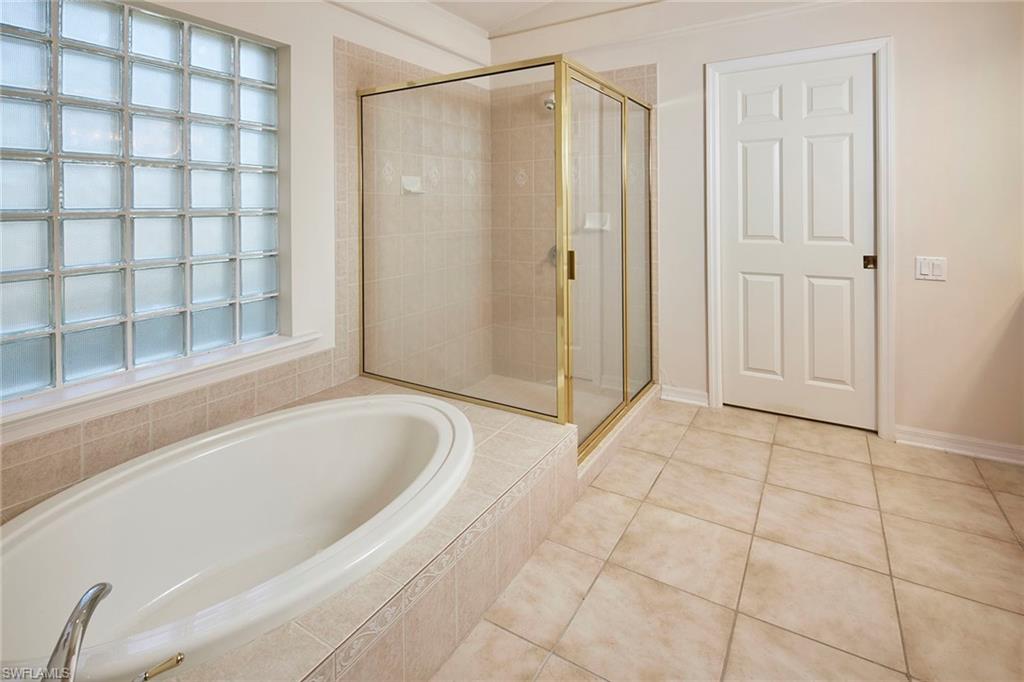 TROON LAKES - Residential