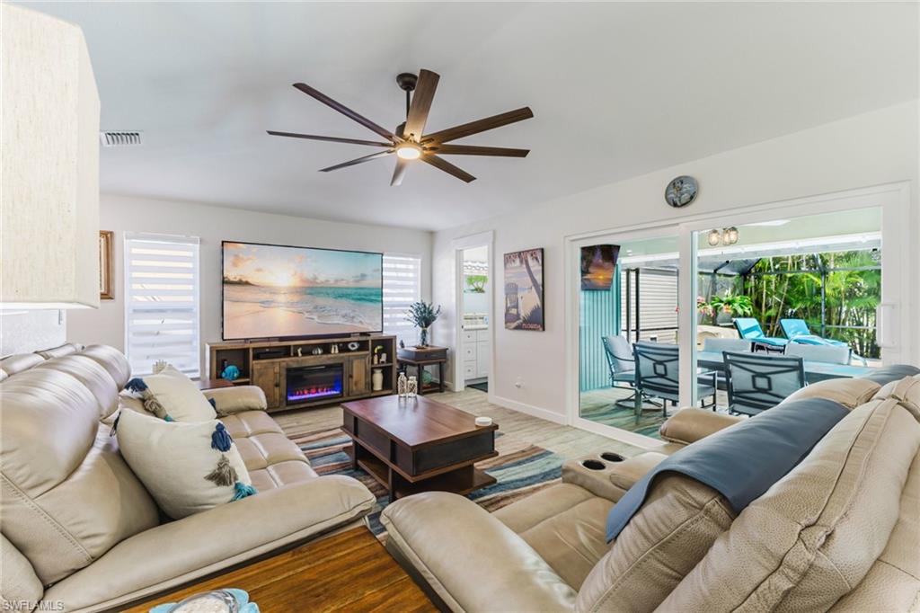 ISLAND PARK WOODLANDS - Residential