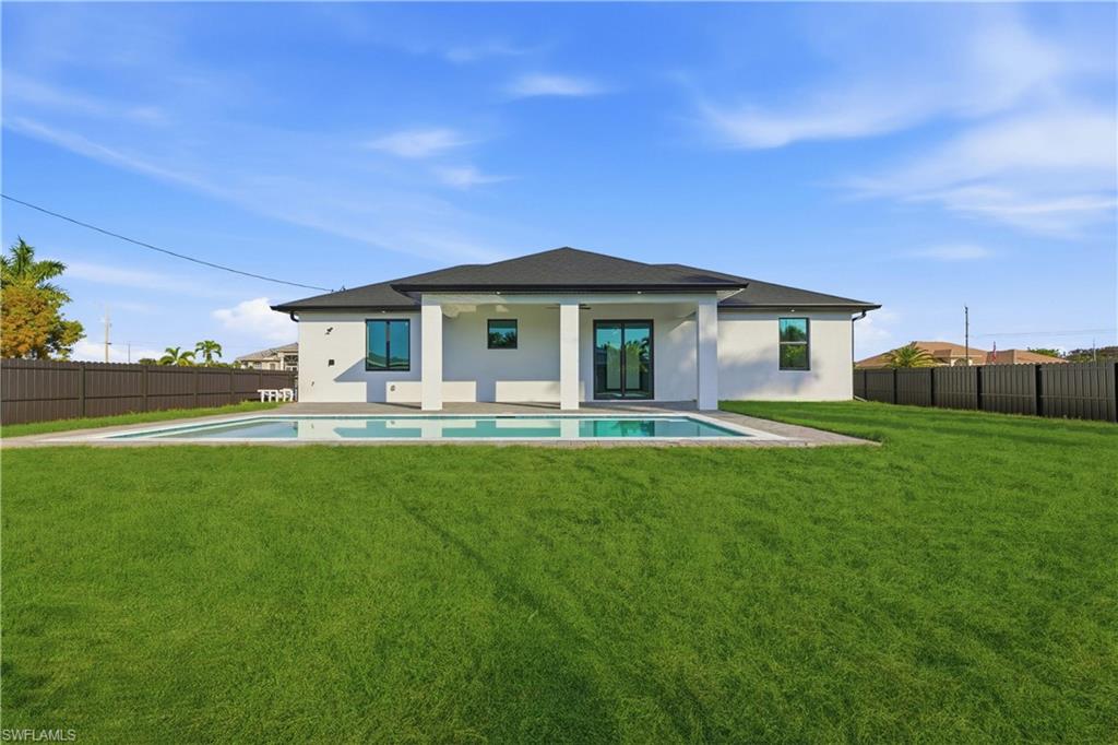 CAPE CORAL - Residential