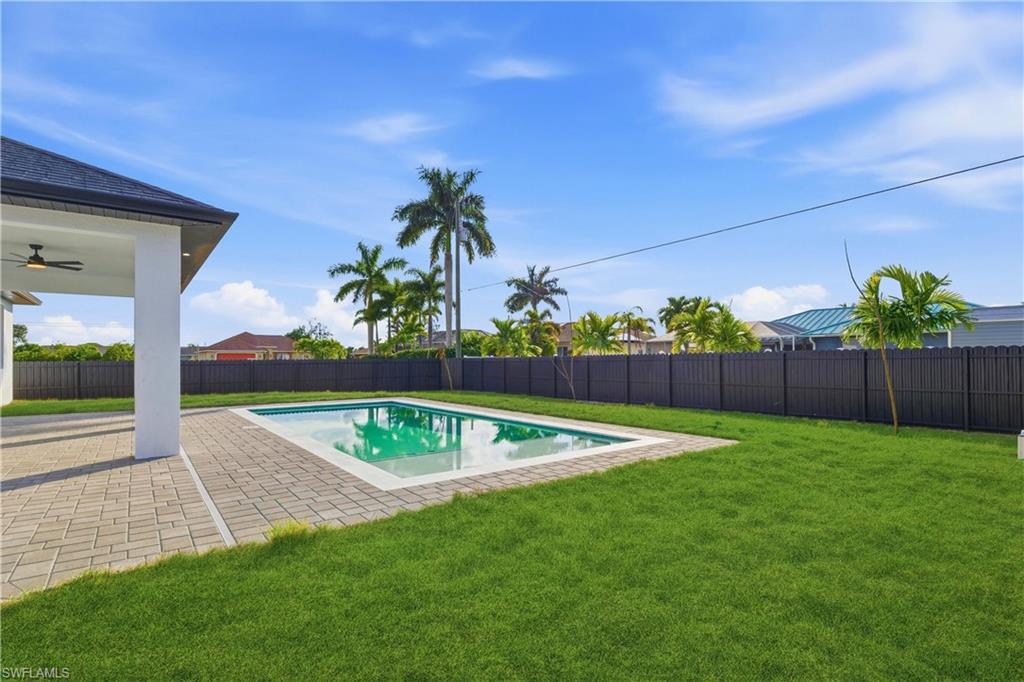 CAPE CORAL - Residential