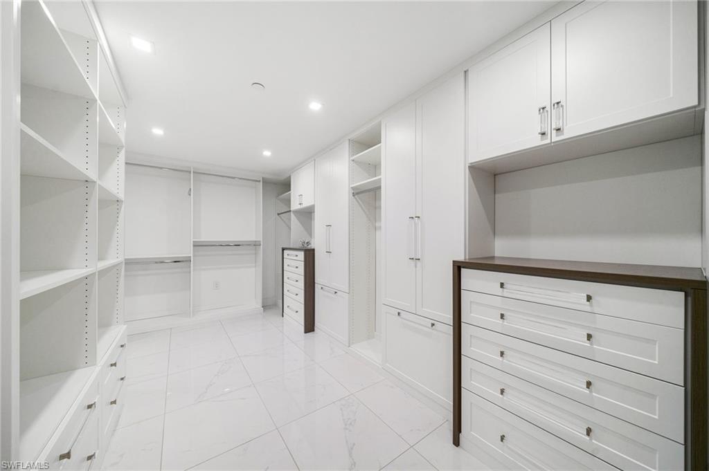 KALEA BAY TOWER 100 - Residential