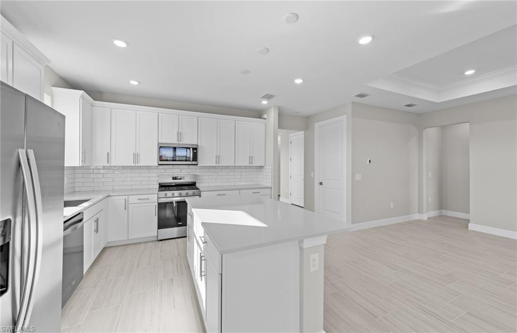 DEL WEBB OAK CREEK - Residential