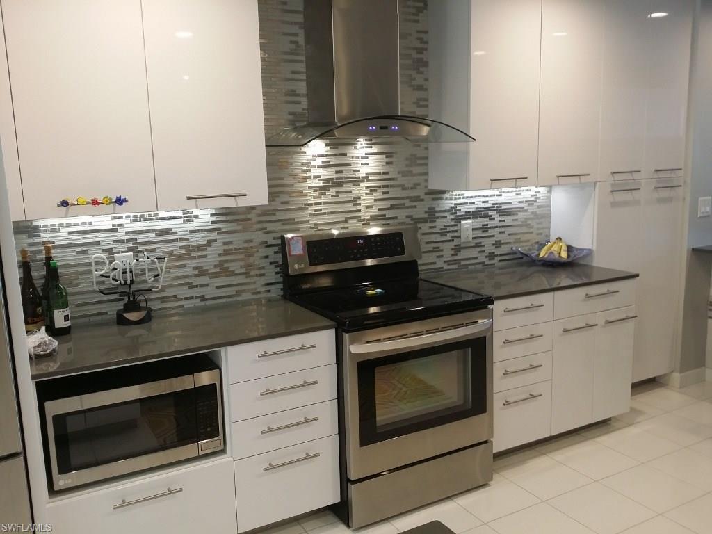 SPANISH WELLS - Residential