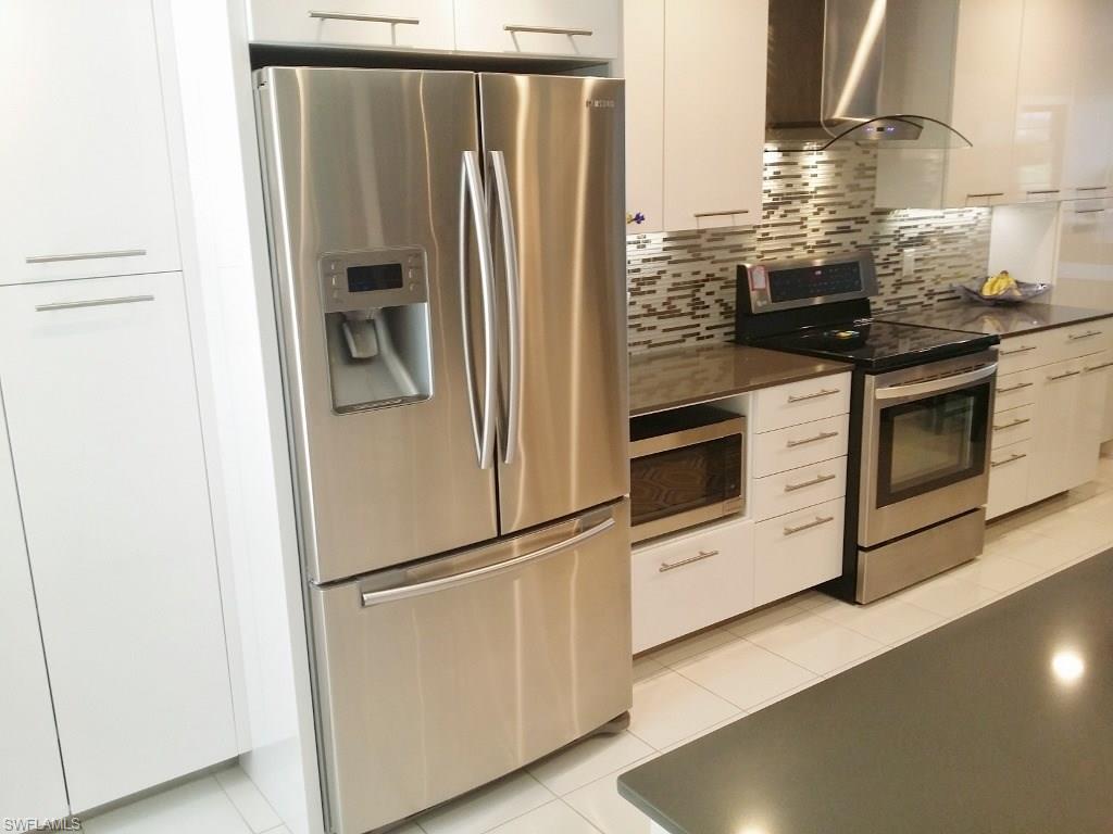 SPANISH WELLS - Residential