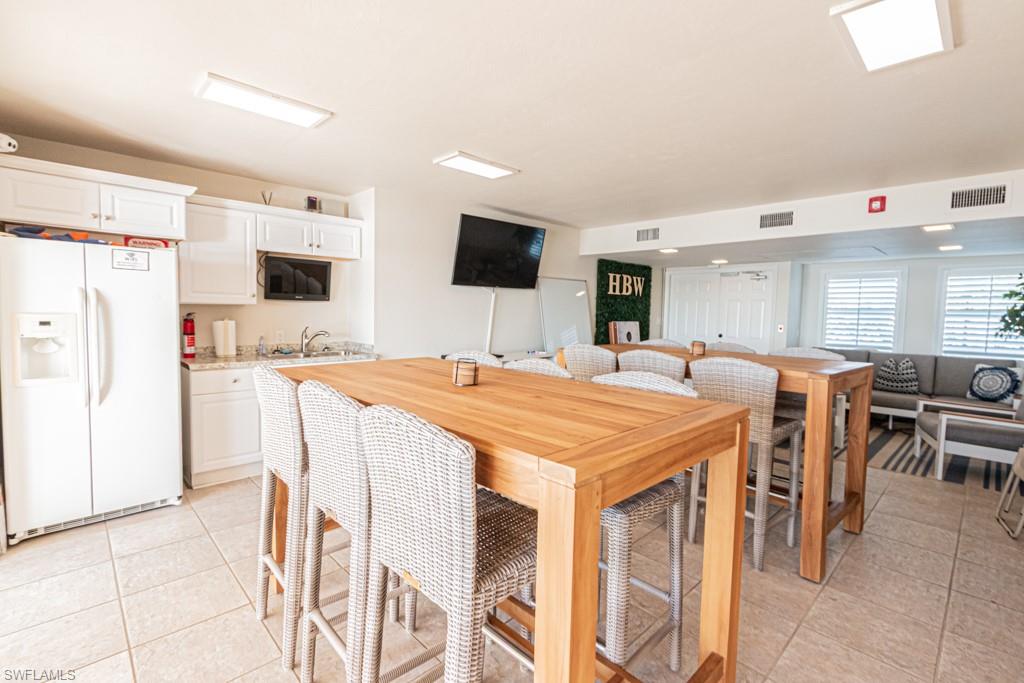 HICKORY BAY WEST - Residential