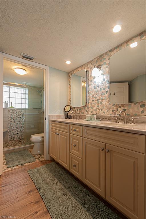 HICKORY BAY WEST - Residential