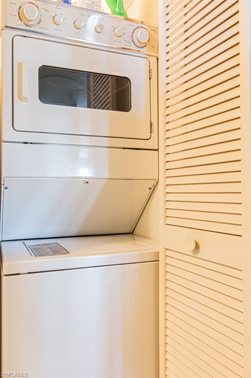 HICKORY BAY WEST - Residential