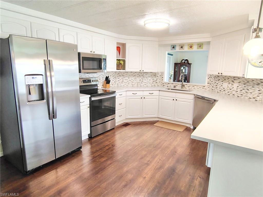 IMPERIAL HARBOR - Residential