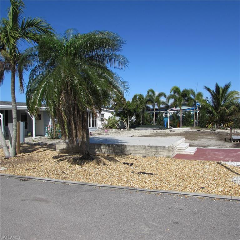 PINE ISLAND COVE - Land