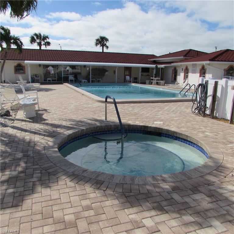 PINE ISLAND COVE - Land