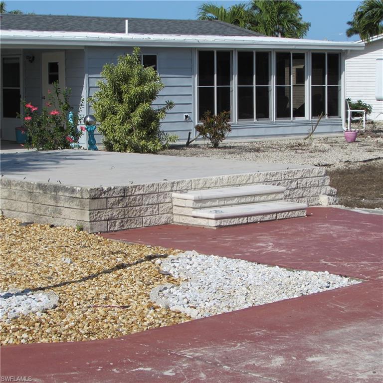 PINE ISLAND COVE - Land