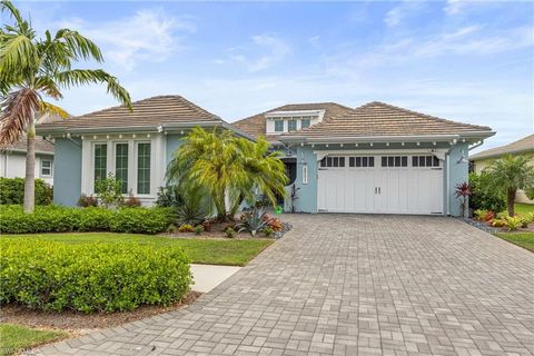 5771 Clarendon DR NAPLES FL 34113