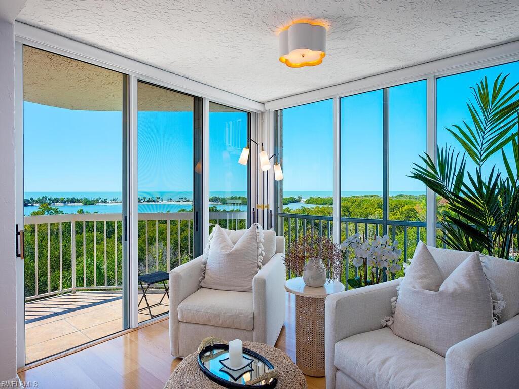 ST TROPEZ - Residential