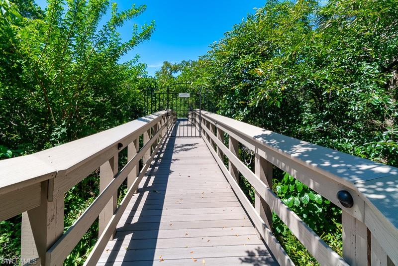 ST TROPEZ - Residential