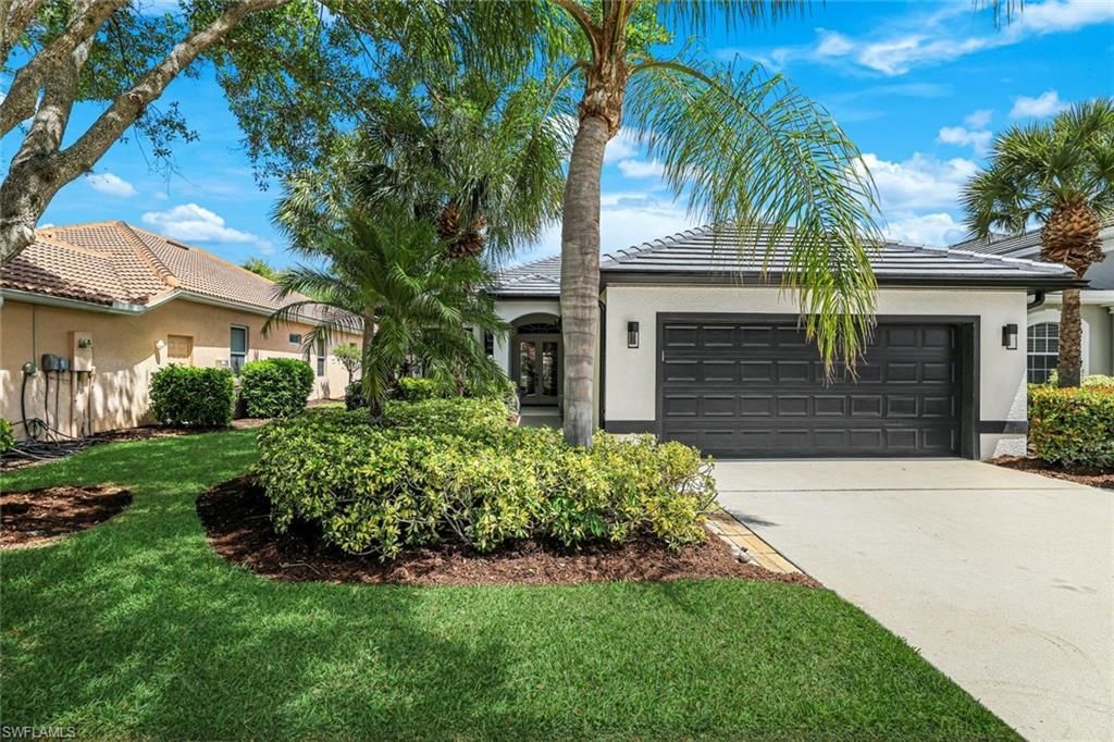 Photo of 6132 Highwood Park LN, NAPLES, FL 34110 (MLS # 226013410)