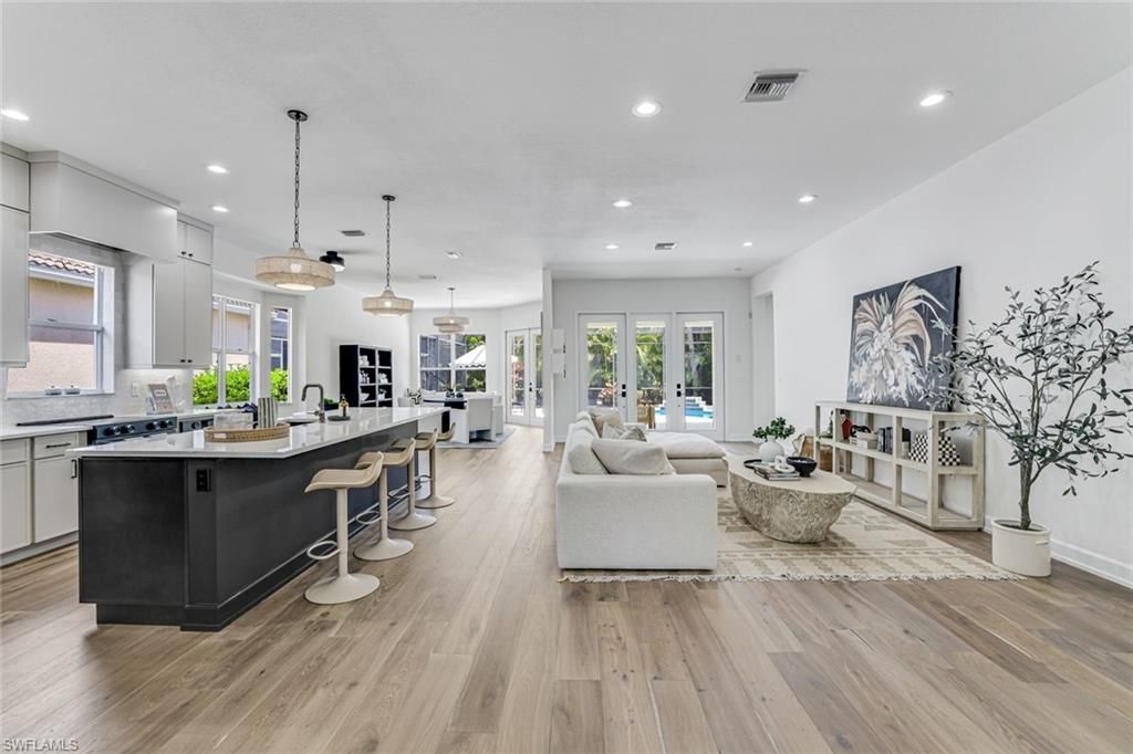 Photo of 6132 Highwood Park LN, NAPLES, FL 34110 (MLS # 226013410)