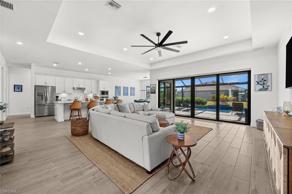 TIMBER CREEK - Residential Lease