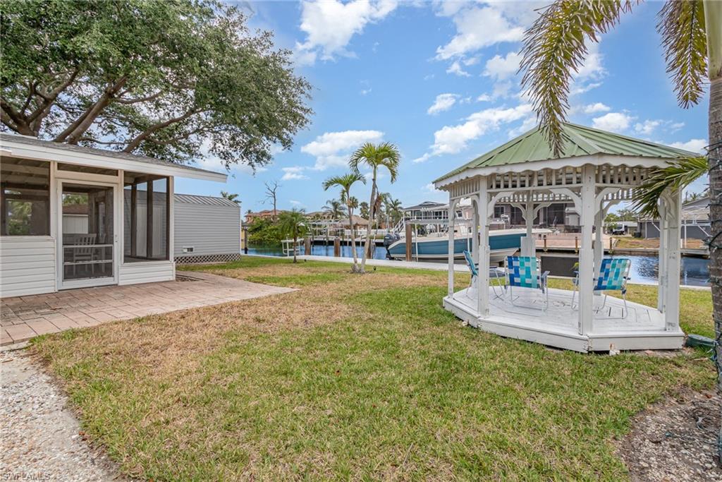 IMPERIAL SHORES - Residential