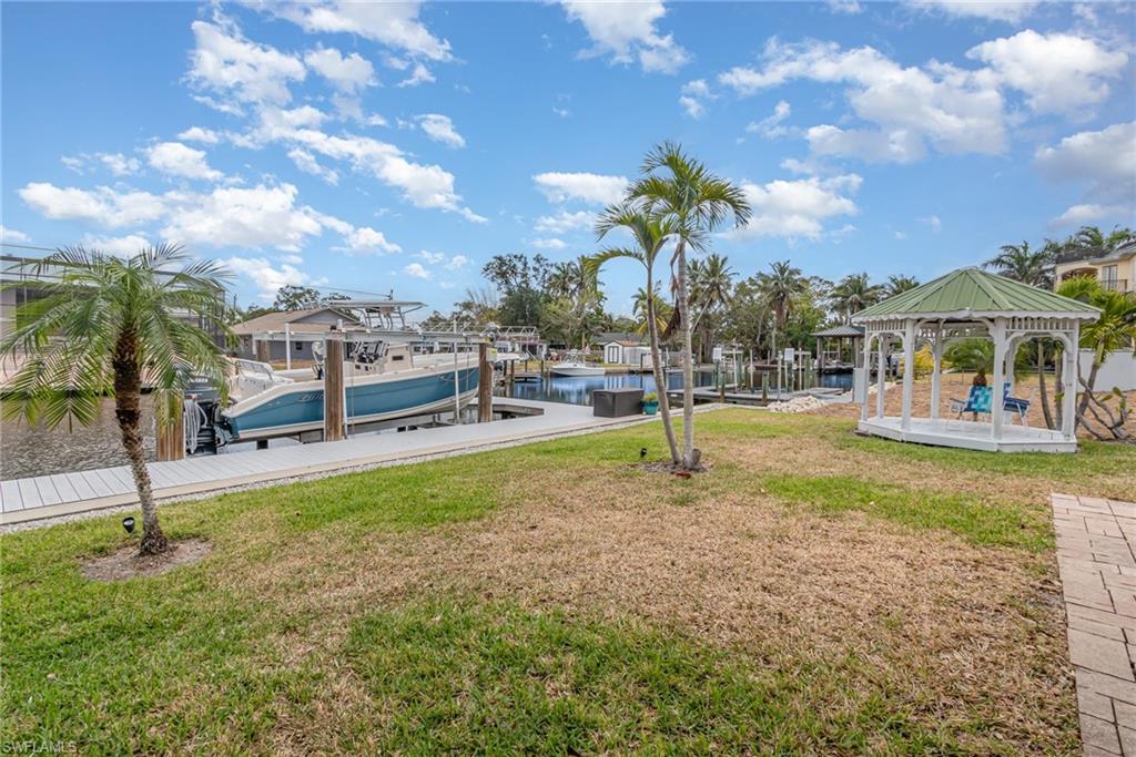 IMPERIAL SHORES - Residential