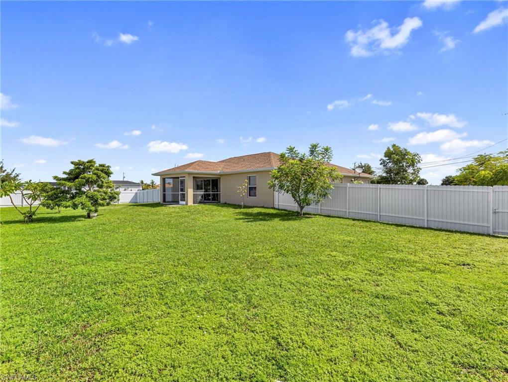 CAPE CORAL - Residential