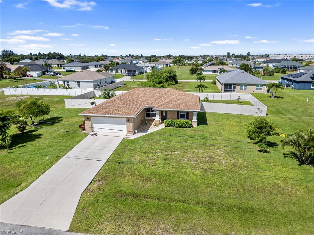 CAPE CORAL - Residential
