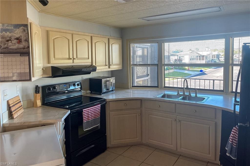 OAK PARK VILLAGE CO-OP INC - Residential