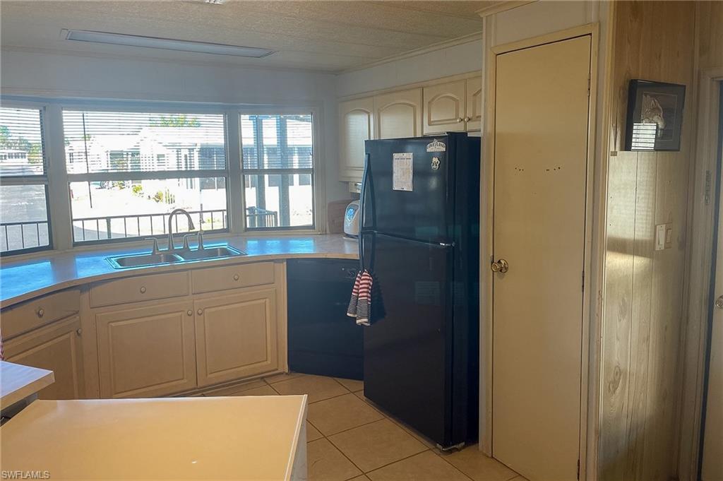 OAK PARK VILLAGE CO-OP INC - Residential