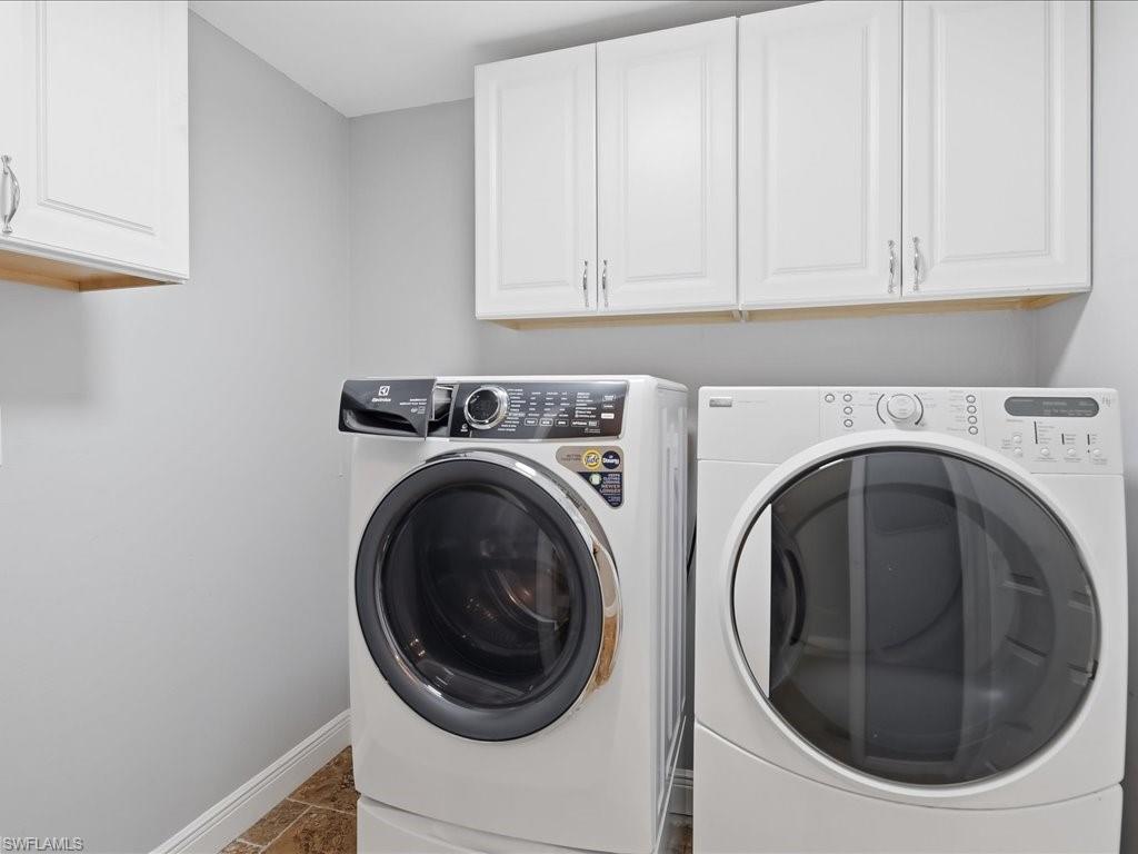 BERKSHIRE LAKES - Residential