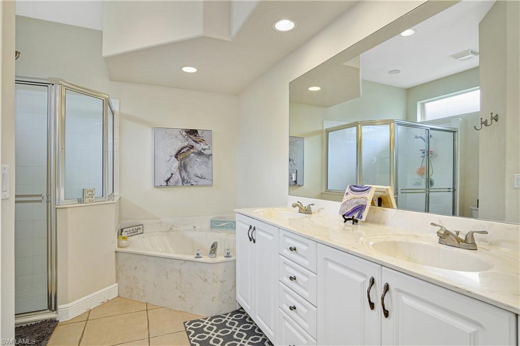 IBIS COVE - Residential