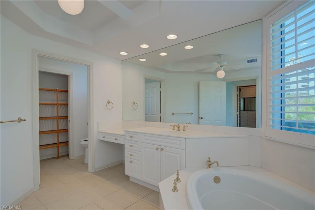 445 Cove Towers DR 304