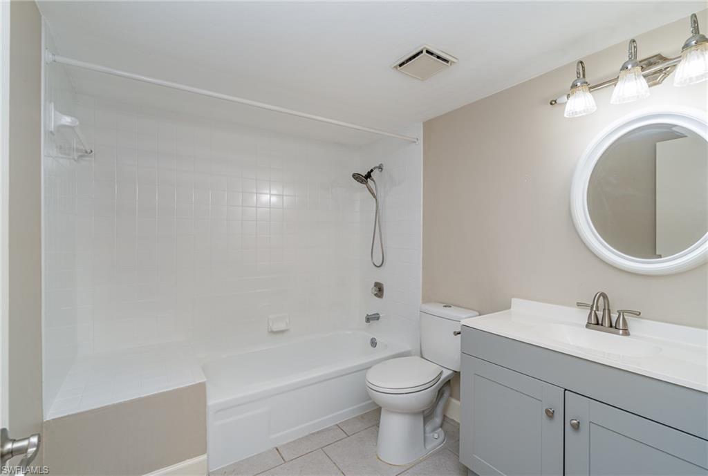 SPANISH PINES - Residential Lease