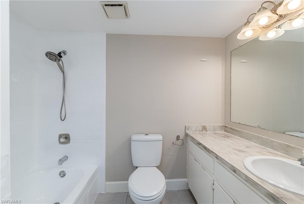 SPANISH PINES - Residential Lease