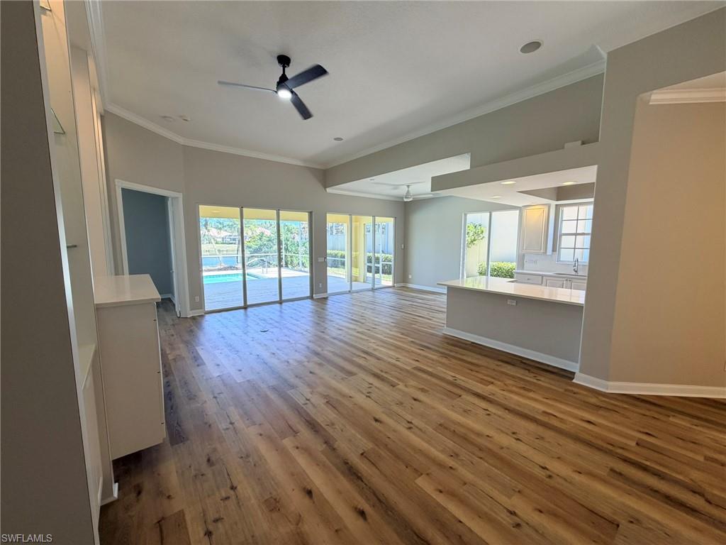 ISLAND WALK - Residential