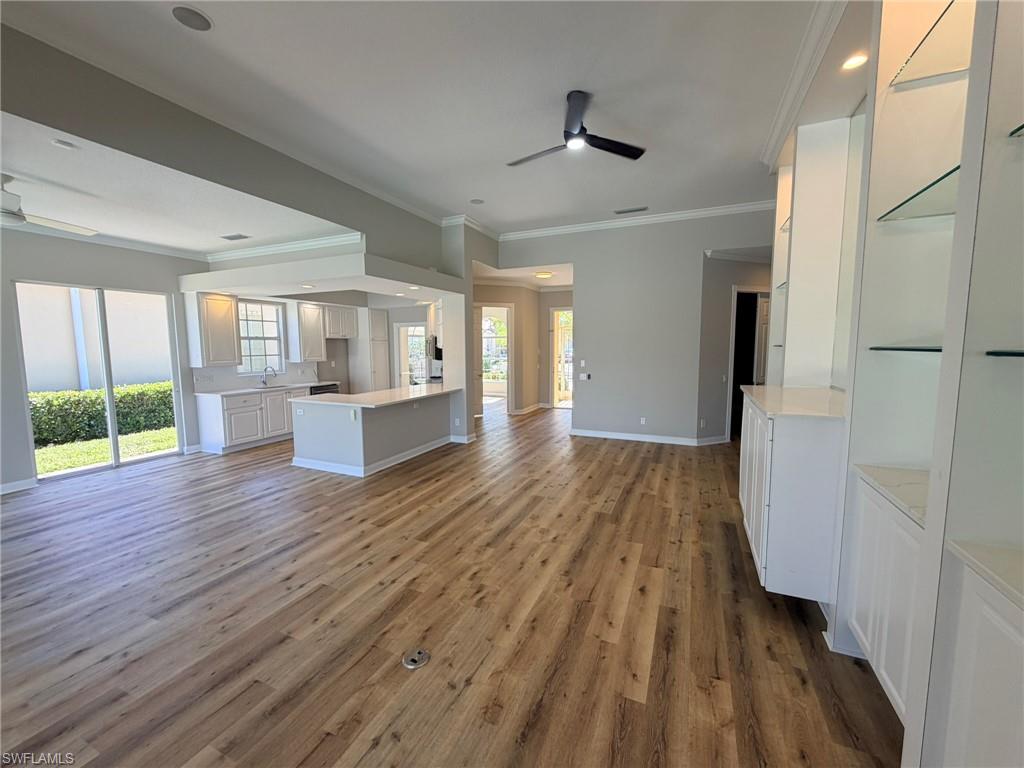 ISLAND WALK - Residential