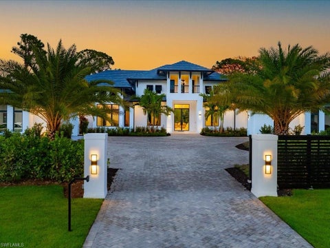 Photo of 500 Ridge DR, NAPLES, FL 34108 (MLS # 226034368)
