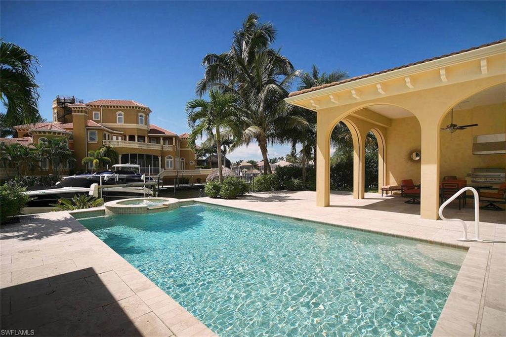 CAPE HARBOUR - Residential