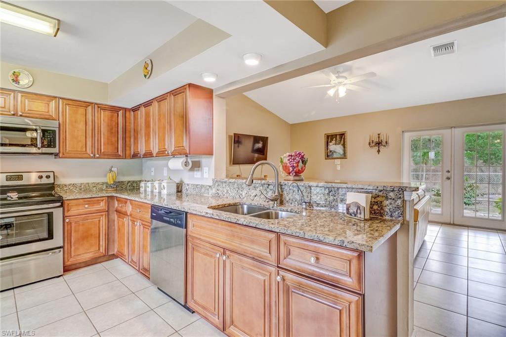 GOLDEN GATE ESTATES - Residential