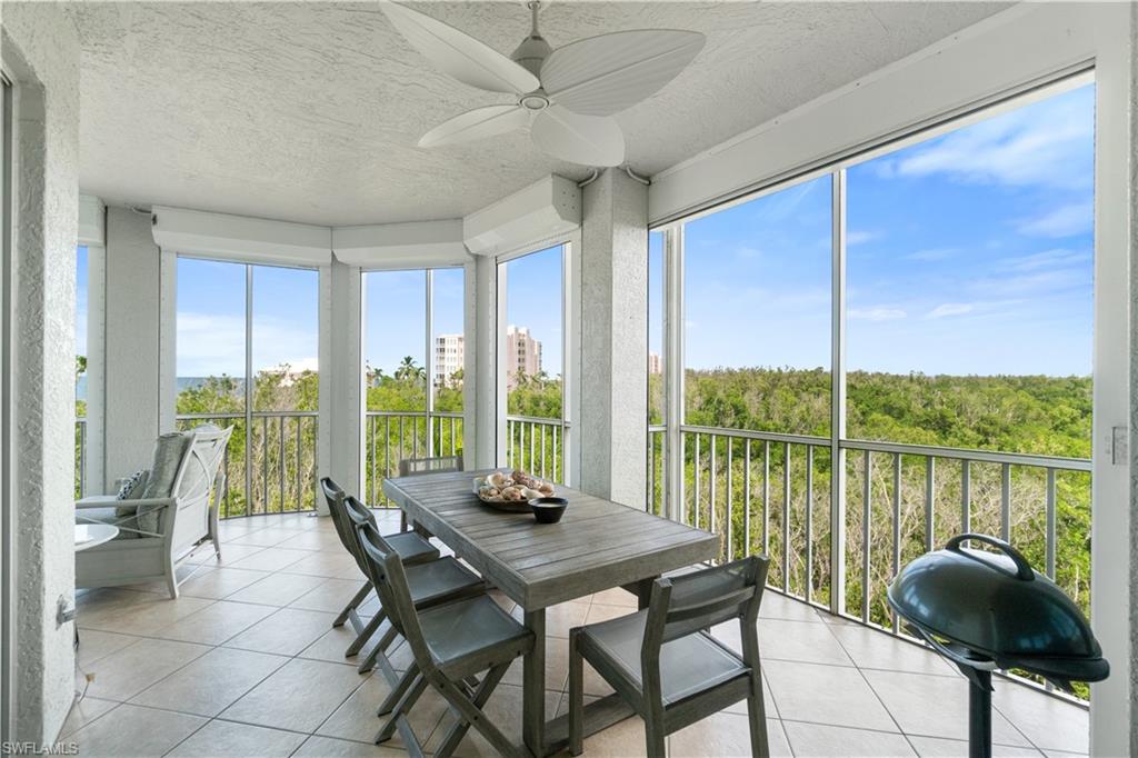 BAREFOOT BEACH CLUB - Residential