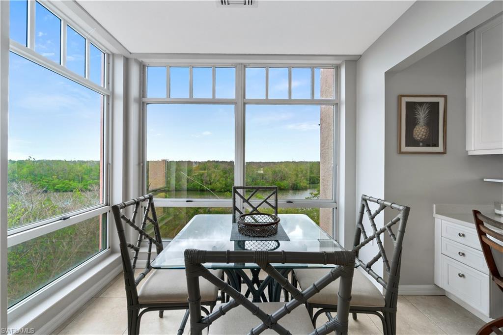 BAREFOOT BEACH CLUB - Residential