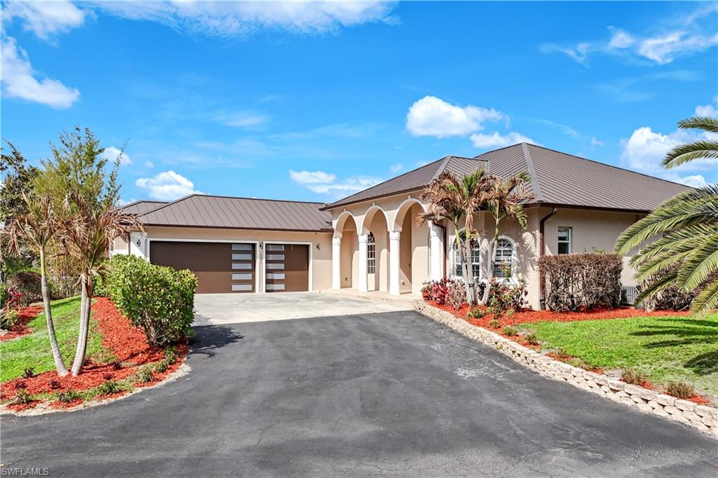 GOLDEN GATE ESTATES - Residential