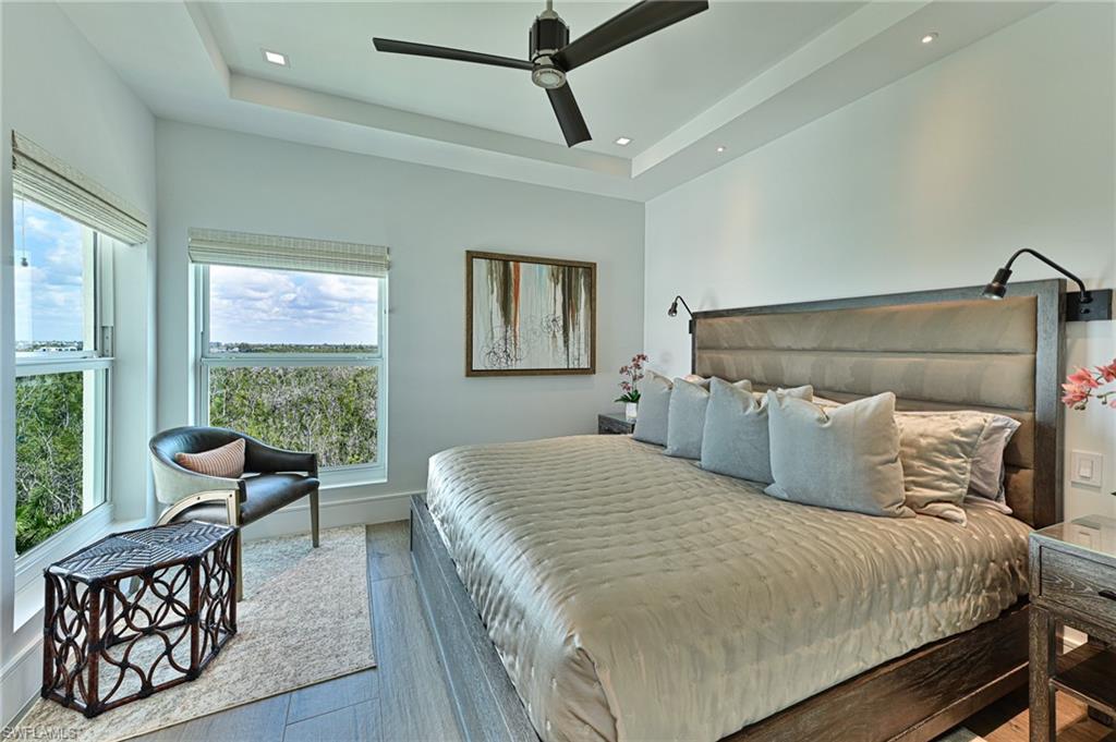 BAREFOOT BEACH CLUB - Residential