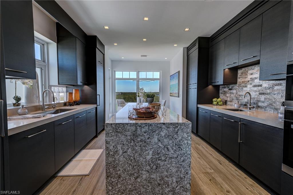 BAREFOOT BEACH CLUB - Residential