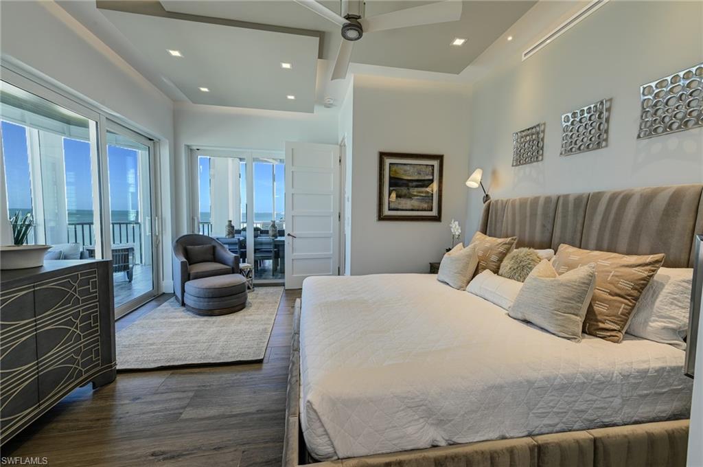 BAREFOOT BEACH CLUB - Residential