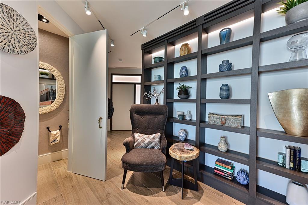 BAREFOOT BEACH CLUB - Residential