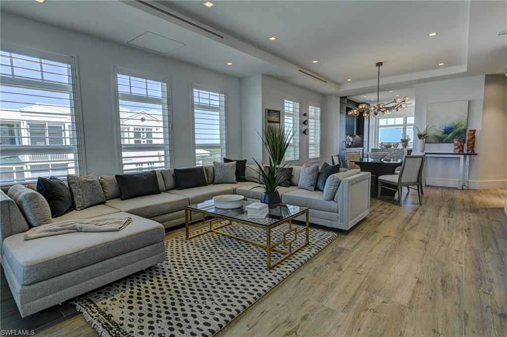 BAREFOOT BEACH CLUB - Residential