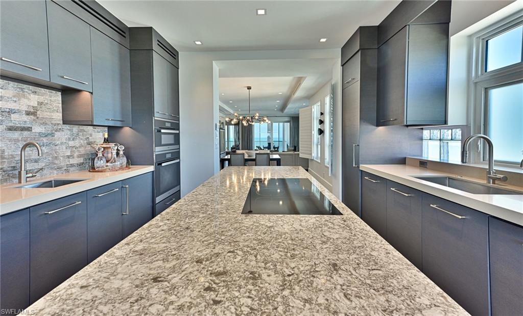 BAREFOOT BEACH CLUB - Residential