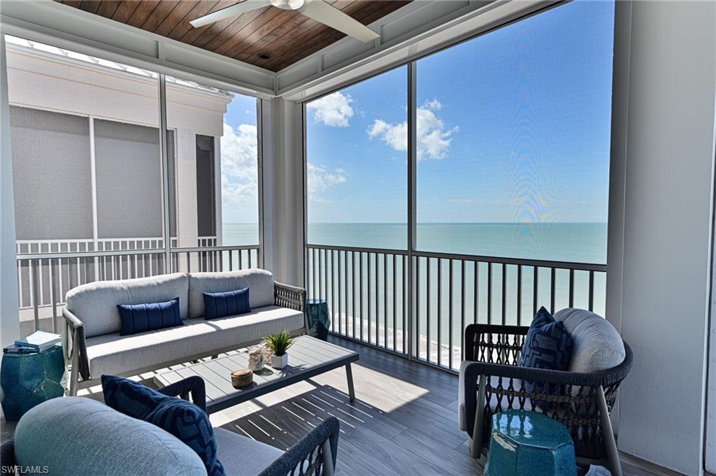 BAREFOOT BEACH CLUB - Residential