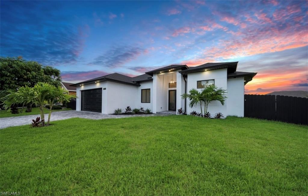 CAPE CORAL - Residential